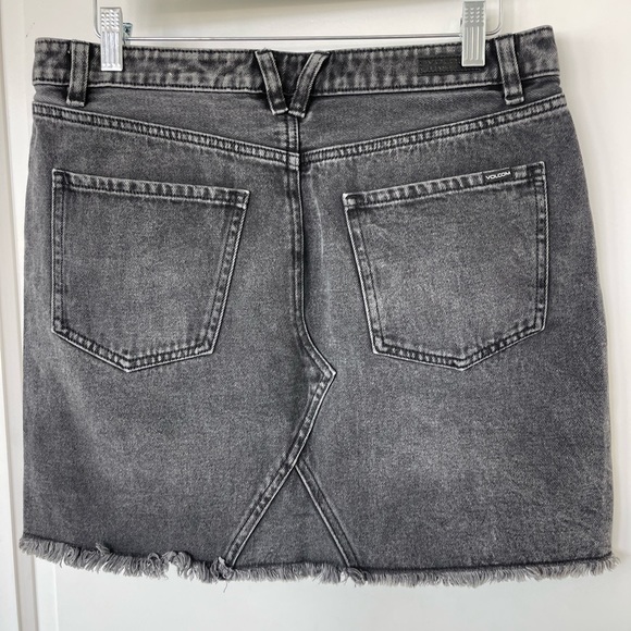 Volcom Women’s High-Rise Raw-Hem Stoned Denim Mini Jean Skirt | Black - Picture 3 of 8